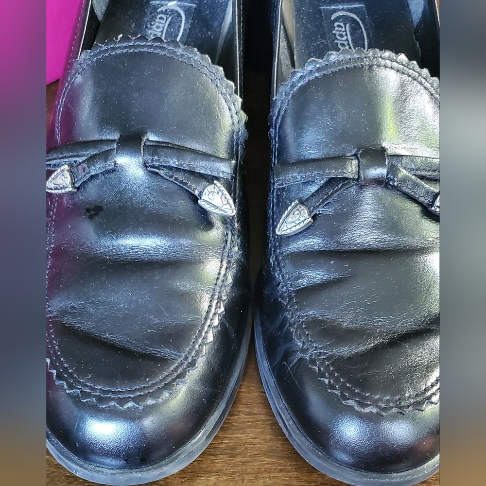 Pappagallo's Black Loafers with Bow, 7.5M